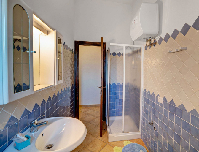Bathroom 4, Residenza Pierre et Vacances Badus, Olbia-Tempio