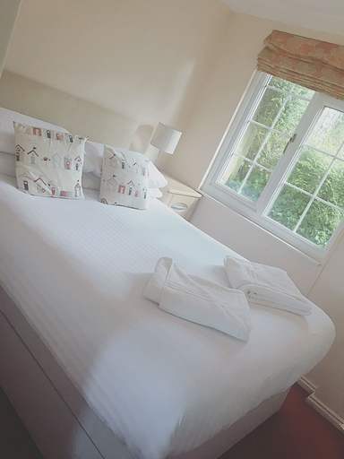 Bedroom 3, Camellia chalet, Cornwall