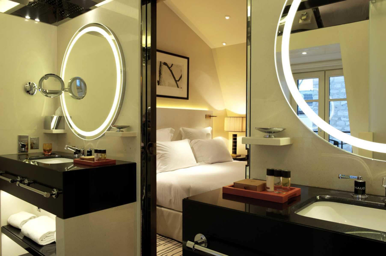 Bedroom 2, Hôtel Montaigne, Paris