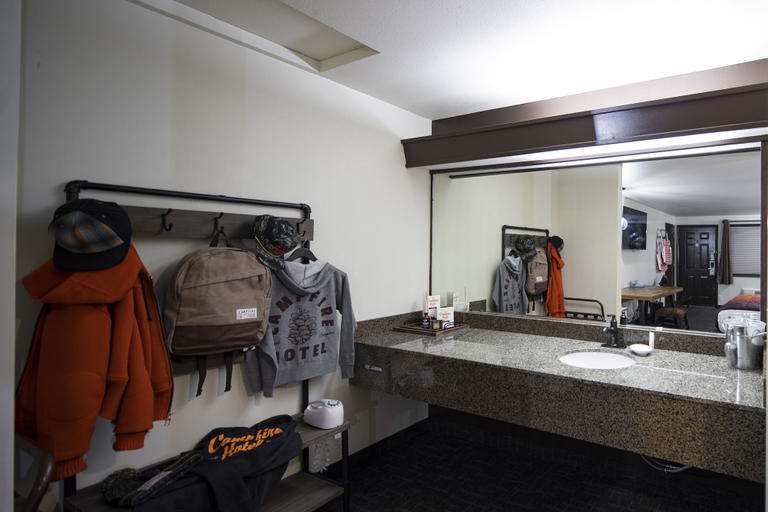 Bathroom 5, Campfire Hotel, Deschutes
