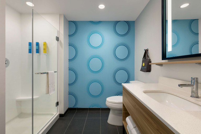 Bathroom 4, Tru By Hilton Easton, PA, Northampton