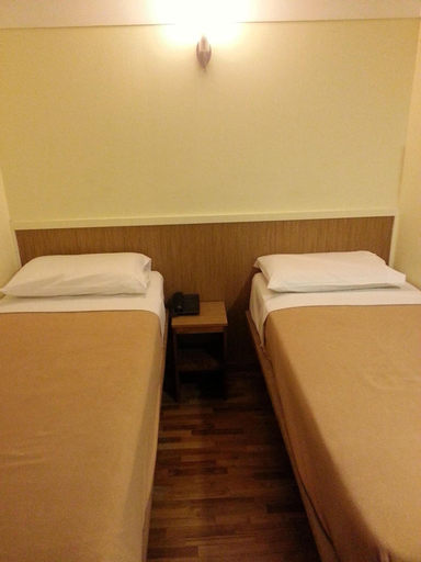 Bedroom 3, Arianna Hotel, Singapore