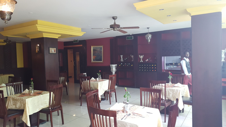 Food & Drinks 5, Trinity Hotel, Addis Abeba