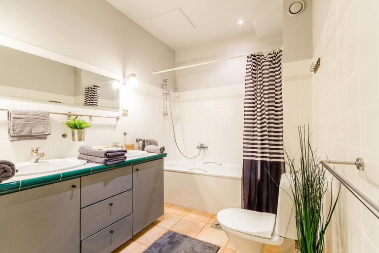 Bathroom 4, Little Italy Apartment 140m2, Sankt-Peterburg gorsovet