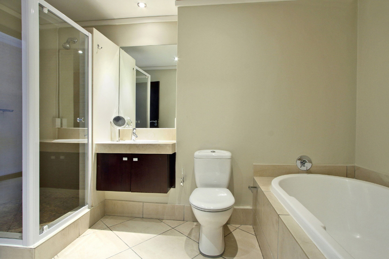 Bathroom 2, ITC Hospitality Group One Bedrooms Icon Building, City of Cape Town