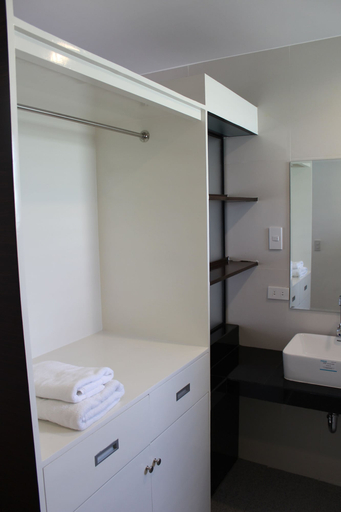 Bathroom 4, Be-ing Suites, Davao City