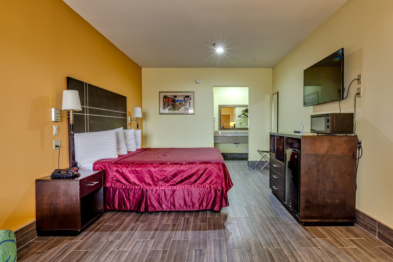 Bedroom 4, Quality Inn Brownsville, Cameron