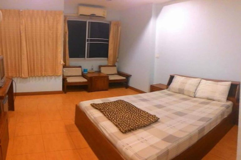 Bedroom 3, Chanthanee Hotel, Muang Chanthaburi