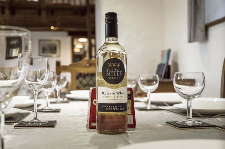 Food & Drinks 4, Orchard Cottage - Luxury Barn Conversion, Pembrokeshire
