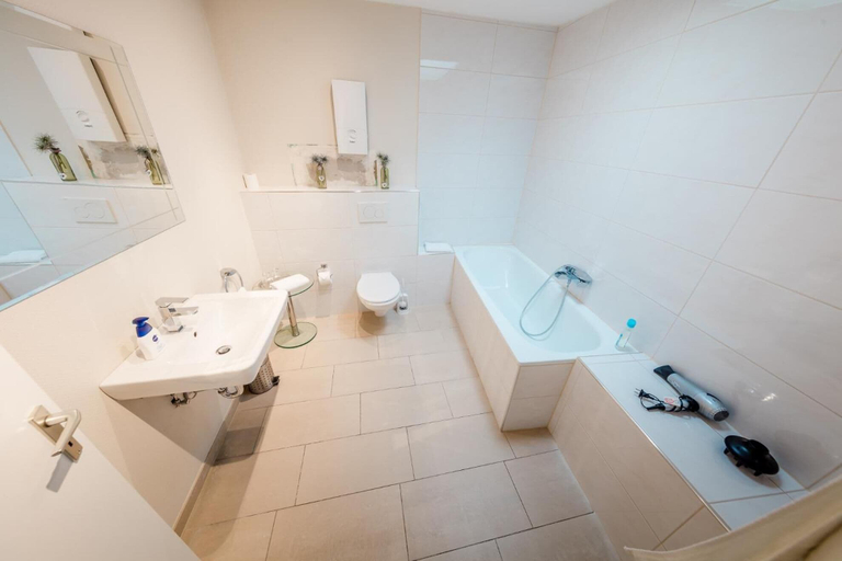 Bathroom 5, Hotel Meyer, Rhein-Erft-Kreis