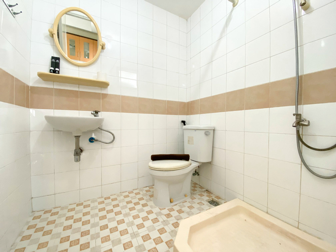 Bedroom 2, Cozy Designed 2BR at Metropark Condominium Jababeka Apartment By Travelio, Cikarang