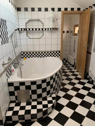 Bathroom 4, Resort Svět, Mělník
