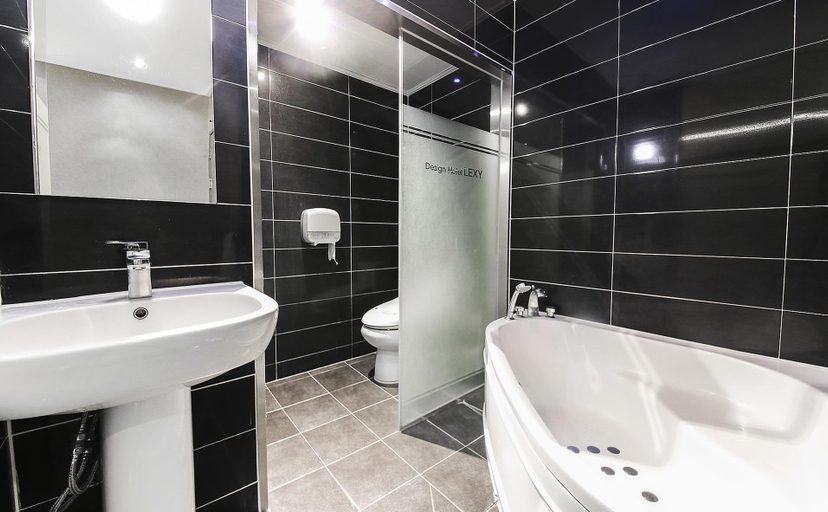 Bathroom 3, Lexy Hotel, Yuseong