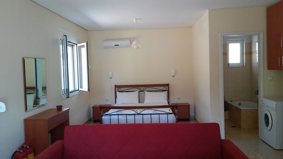 Bedroom 2, Armonia Nakas, Ionian Islands