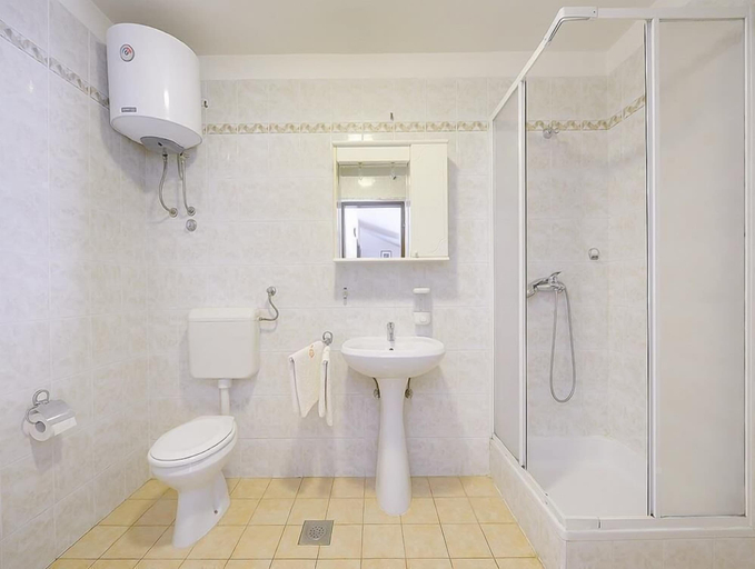 Bathroom 4, Apartment Lenka / Three Bedroom, Premantura