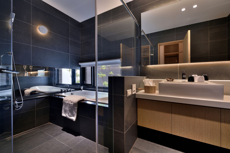 Bathroom 5, Shanyifang Resort, Yilan
