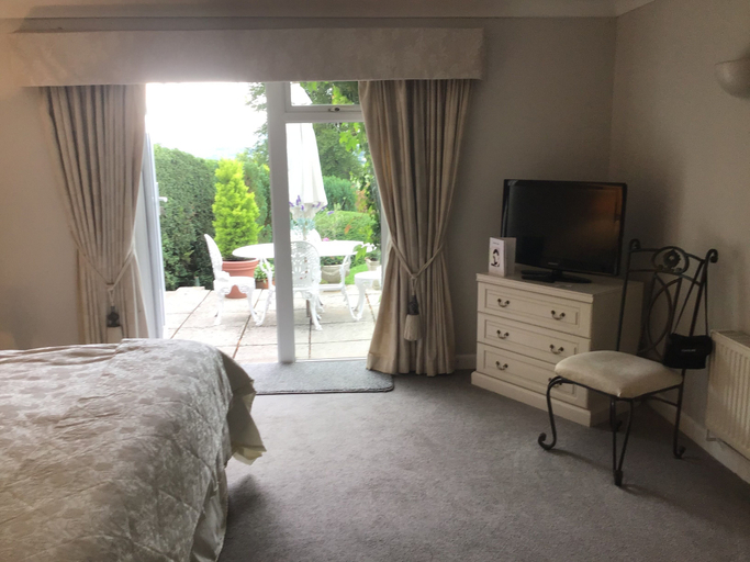 Bedroom 2, Spinneycross, Wiltshire