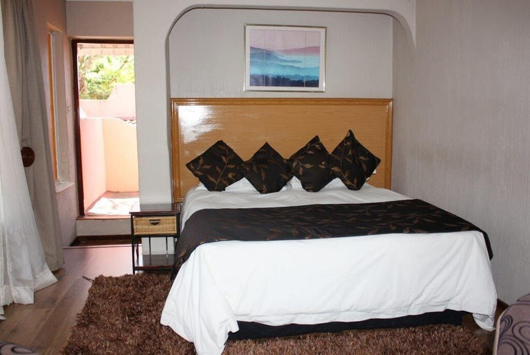 Bedroom 3, Eagles Nest Lodge, City of Johannesburg