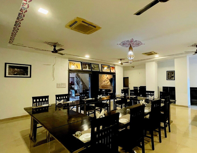 Food & Drinks 5, Hotel Radhika Jaisalmer, Jaisalmer