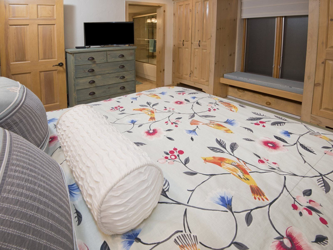 Bedroom 3, Village Center Condo 1G, Eagle