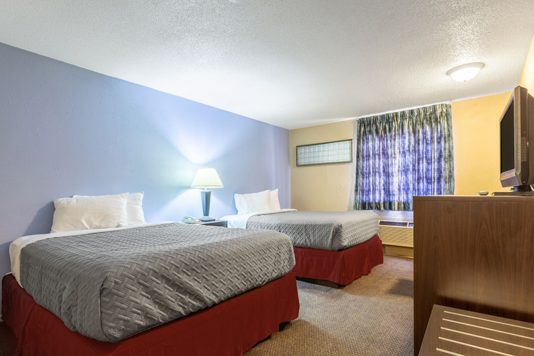 Bedroom 4, Motel 6 Concordia, MO, Lafayette
