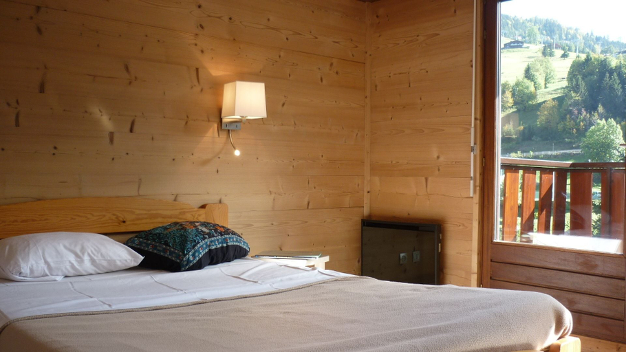 Bedroom 2, La Résidence, Haute-Savoie
