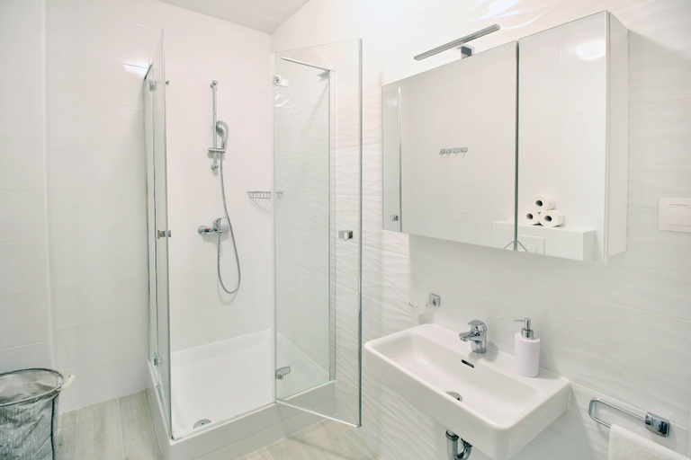 Bathroom 4, Bacan Family Apartments, Konavle