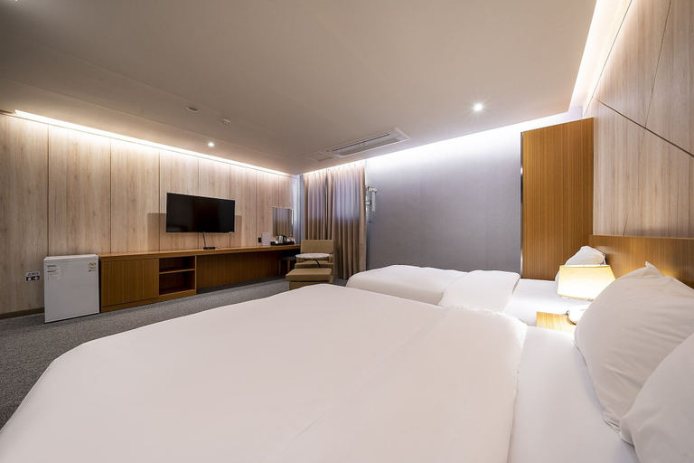 Bedroom 4, Incheon STAY Hotel, Yeonsu