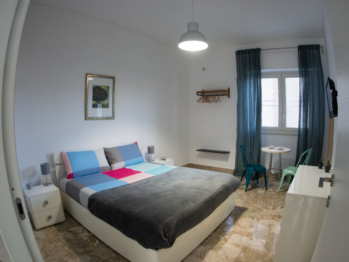 Bedroom 3, Be Central Rooms, Palermo