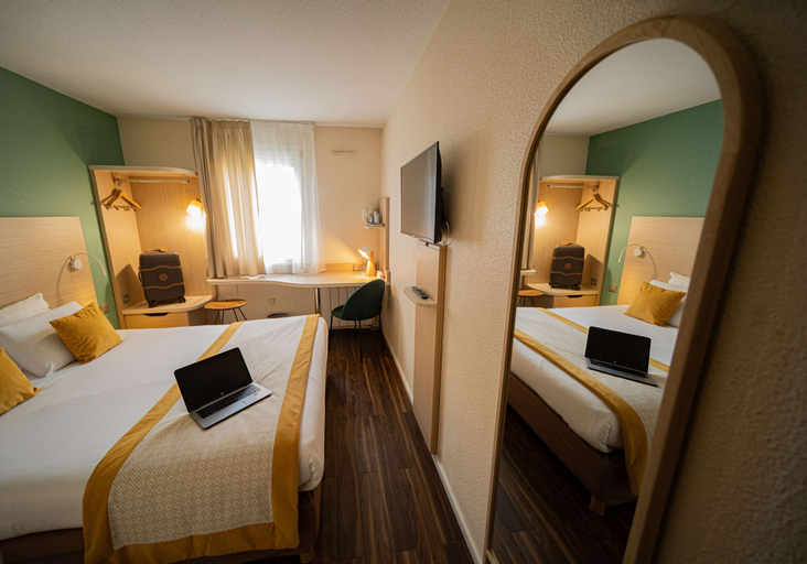 Hotel Kyriad Lyon Est - Bron Eurexpo Le Cottage, Rhône