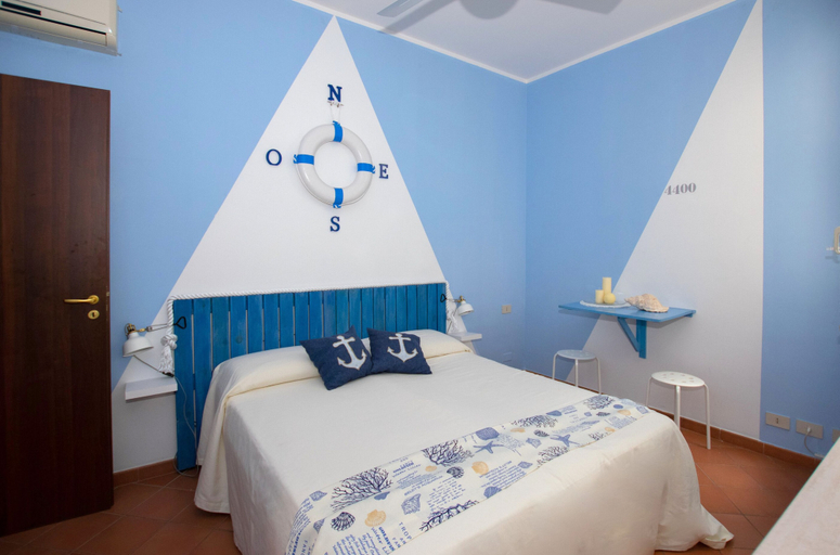 Bedroom 5, Palermo Mare Holidays, Palermo