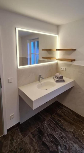 Bathroom 3, OSCARS Hotel 1415, Calw