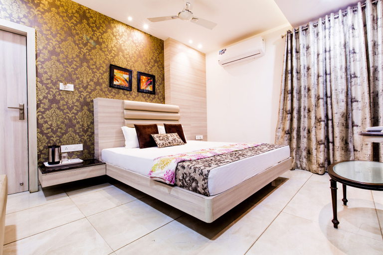 Bedroom 2, Hotel Rockland, Kota