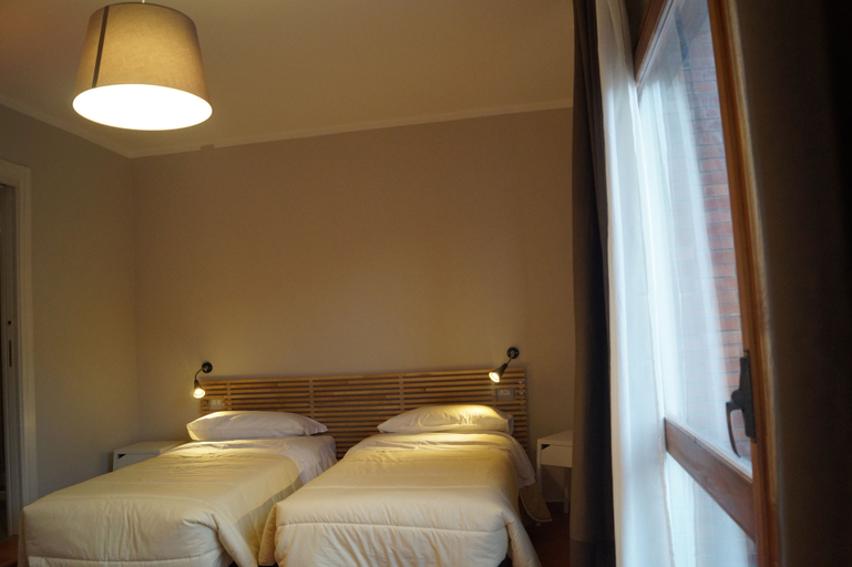 Bedroom 4, Gialel Pisa, Pisa