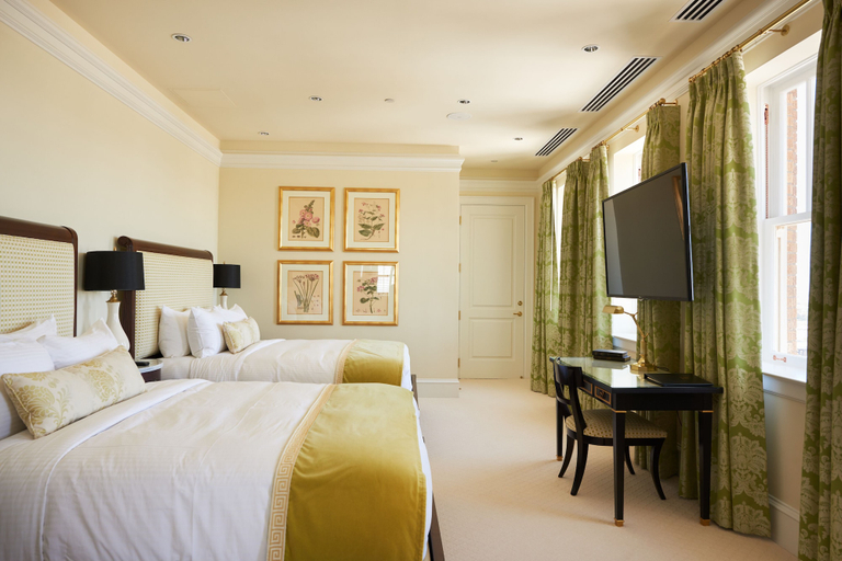 Bedroom 3, Hotel Settles, Howard