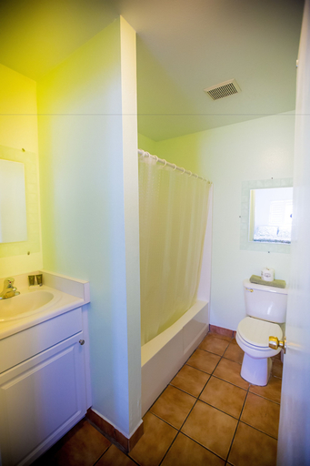 Bathroom 3, Leucadia Beach Inn, San Diego