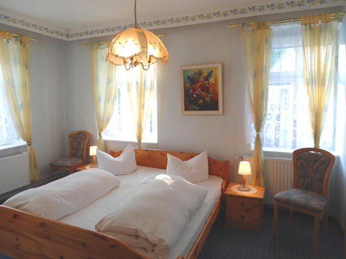 Bedroom 3, Hotel Krone, Forchheim