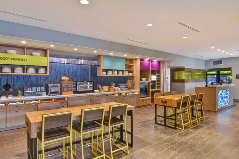Food & Drinks 5, Home2 Suites Naples I-75 Pine Ridge Road, FL, Collier