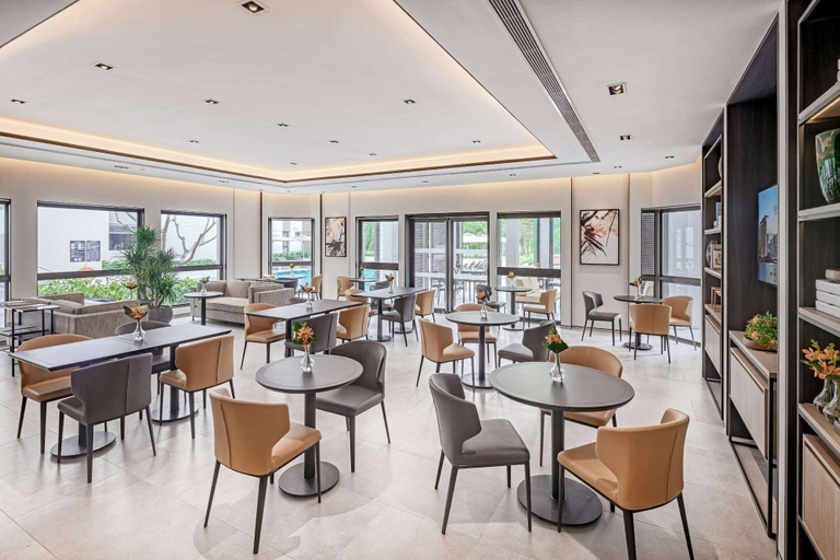 Food & Drinks 4, Le Grove Serviced Residences, Singapura