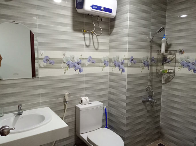 Bathroom 5, Scenic Valley Apartment, District 7