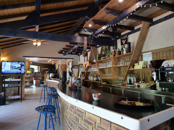 Food & Drinks, Camping L'Eau Vive, Lot
