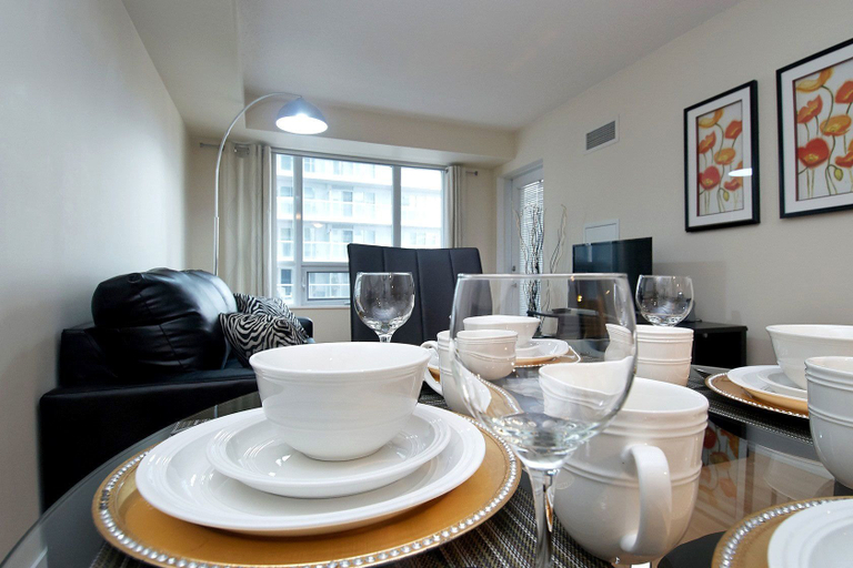 Food & Drinks, WhiteHall Suites- Yorkville, Toronto