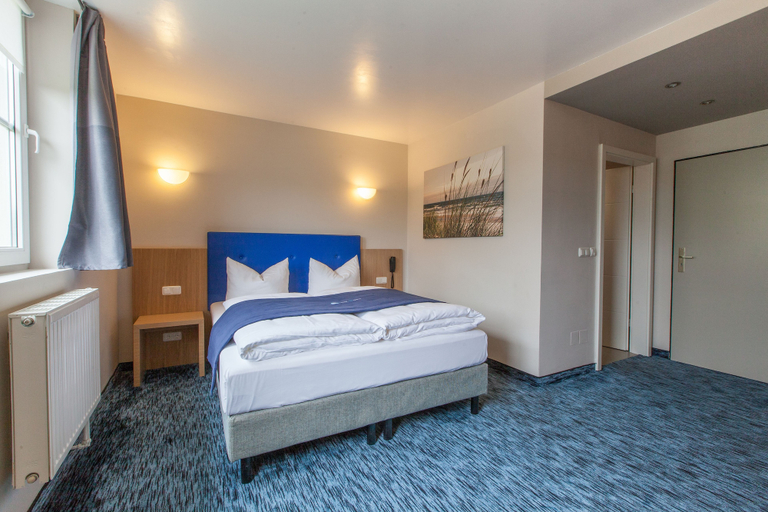Bedroom 2, Hotel am Fjord, Flensburg