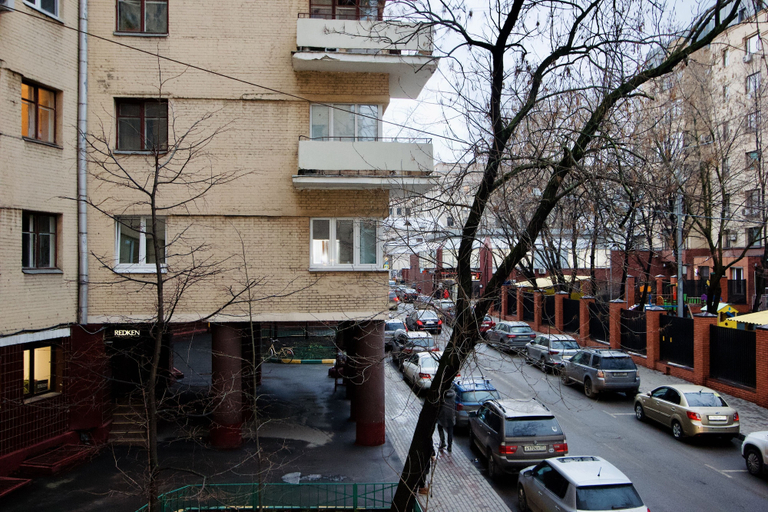 Exterior & Views 2, LUXKV Apartment on Sivtsev Vrazhek, Central