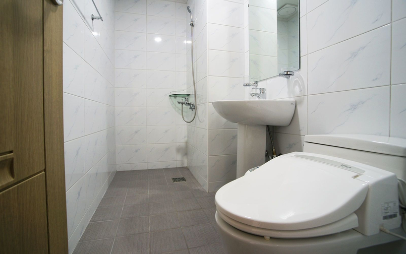 Bathroom 3, Gambi Namu Pension, Jeju