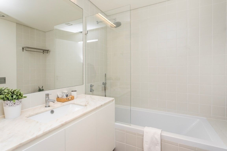 Bathroom, LxWay Apartments Belem, Lisbon