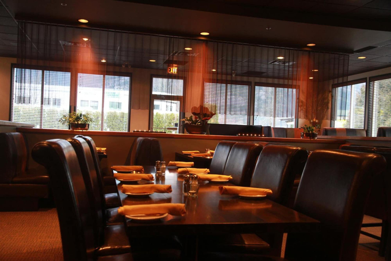 Food & Drinks 4, Mountain Retreat Hotel, Squamish-Lillooet
