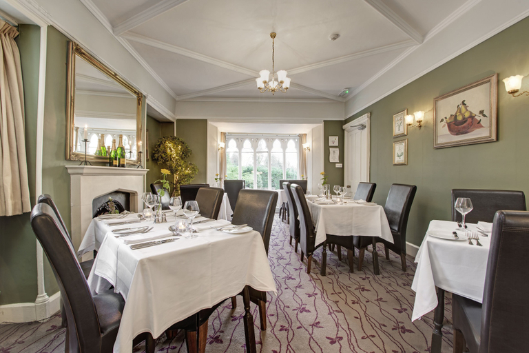 Food & Drinks 4, Cedar Manor, Cumbria