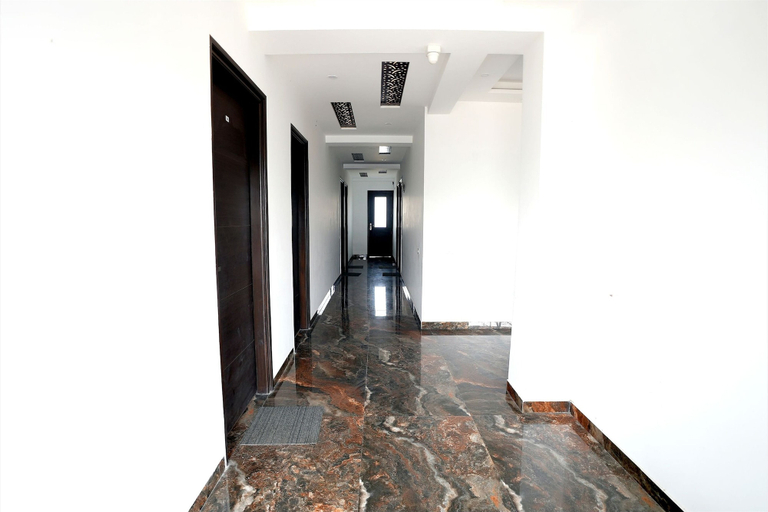Others 4, Gupta Residency Near Ajnara Heritage, Gautam Buddha Nagar