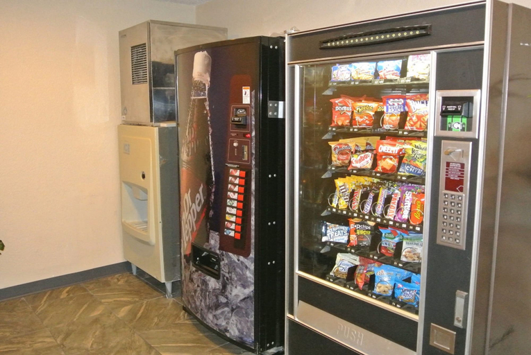 Food & Drinks 5, Quality Inn Ozark-Springfield South, Christian